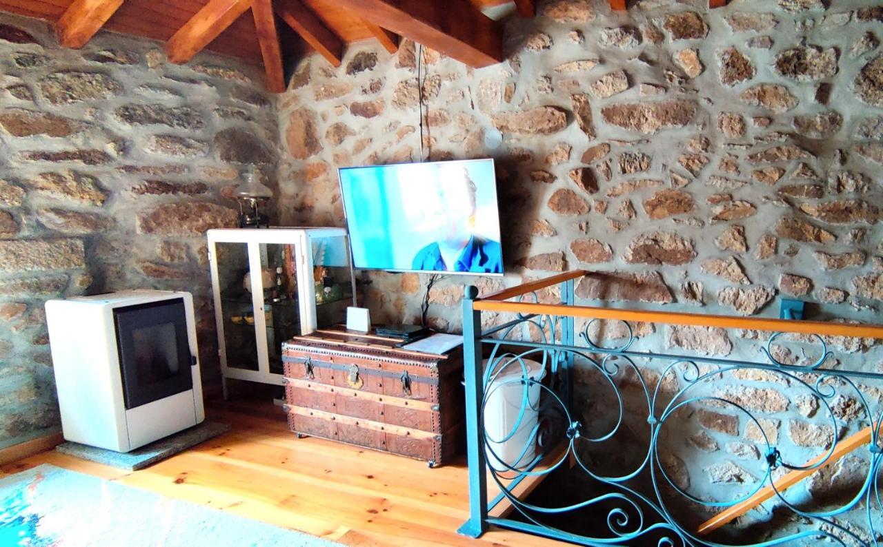 Casa Rural d 'Avó - sossego do campo - 5 adultos Alhais Exterior foto